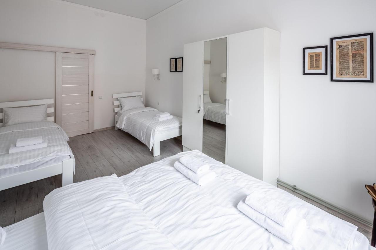 Bookinist Apartment Lviv Exterior photo