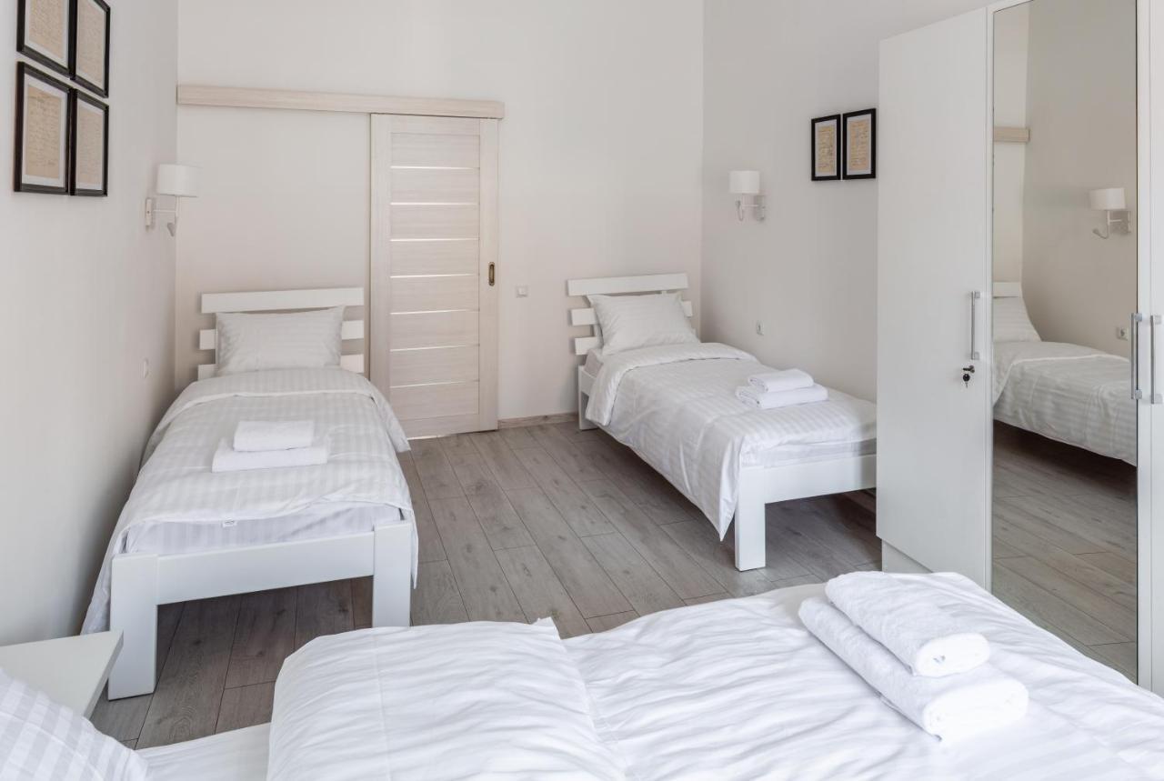 Bookinist Apartment Lviv Exterior photo